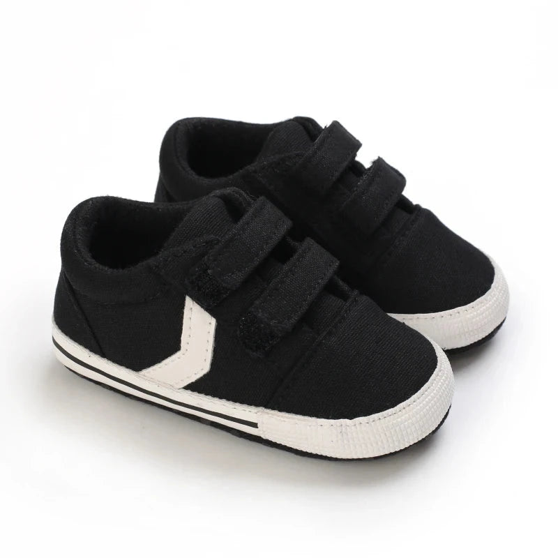 Blossom Day Kicks Baby Boujee Black + White 4.33" (11cm) 